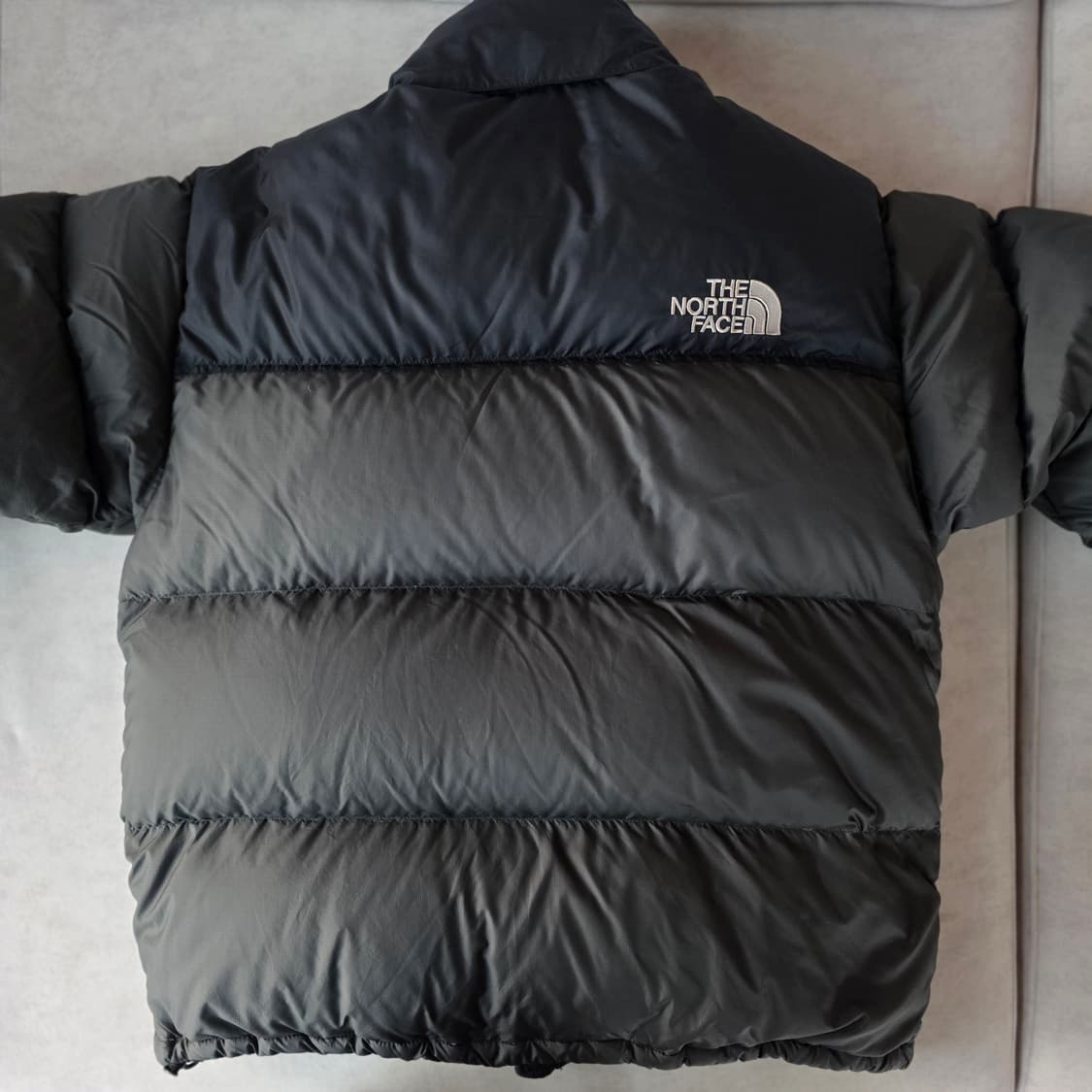 일본판 노스페이스 700 눕시 검/회 구스다운 L(105) 상품이미지2