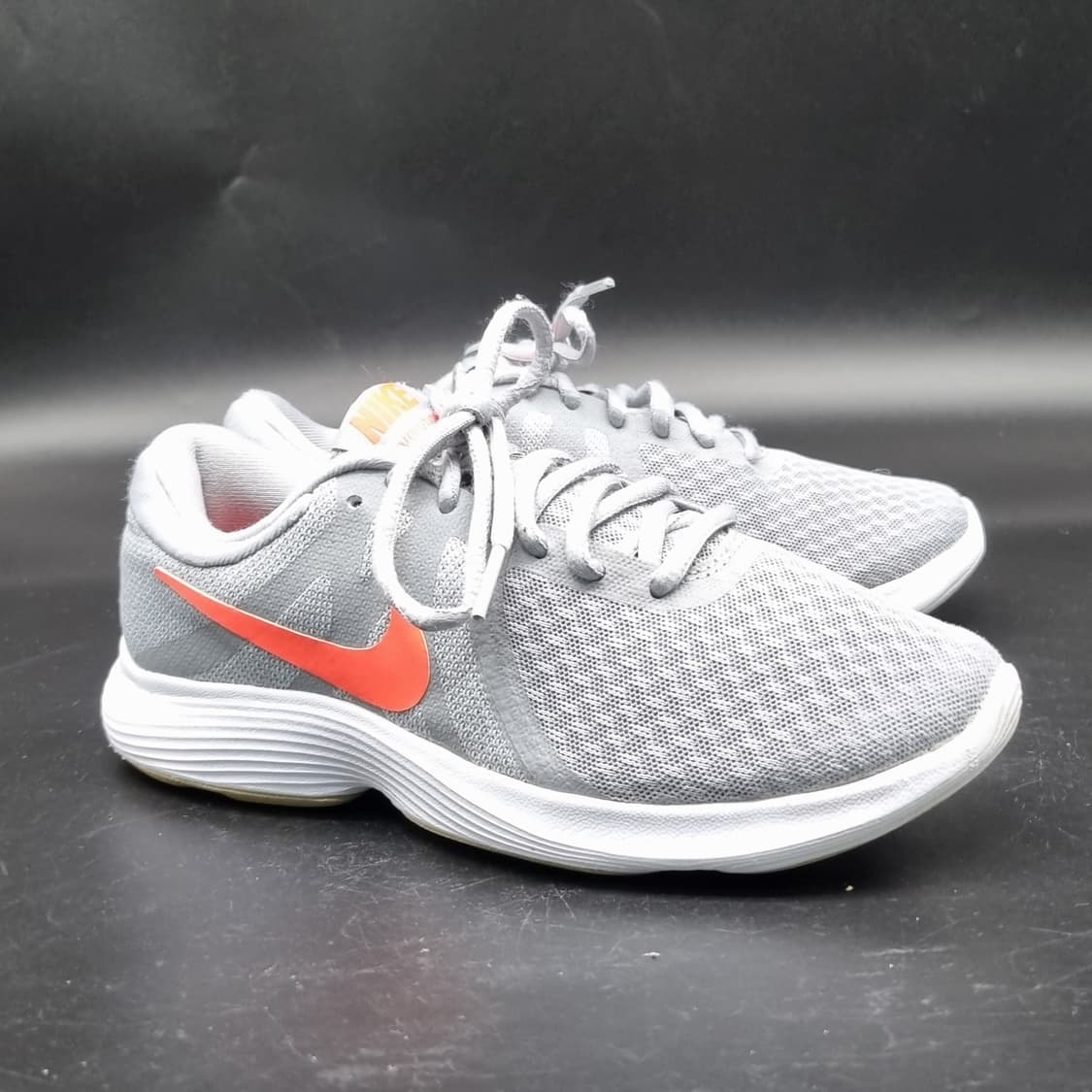 나이키 레볼루션4 운동화220 상품이미지1