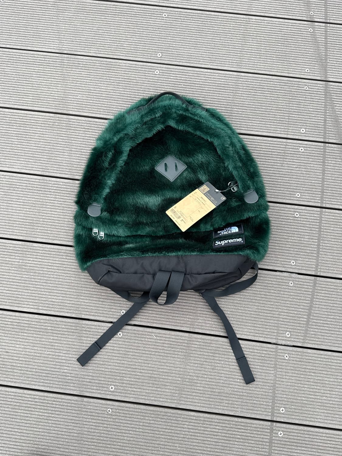 20FW 슈프림 x 노스페이스 포우 퍼 백팩 상품이미지1