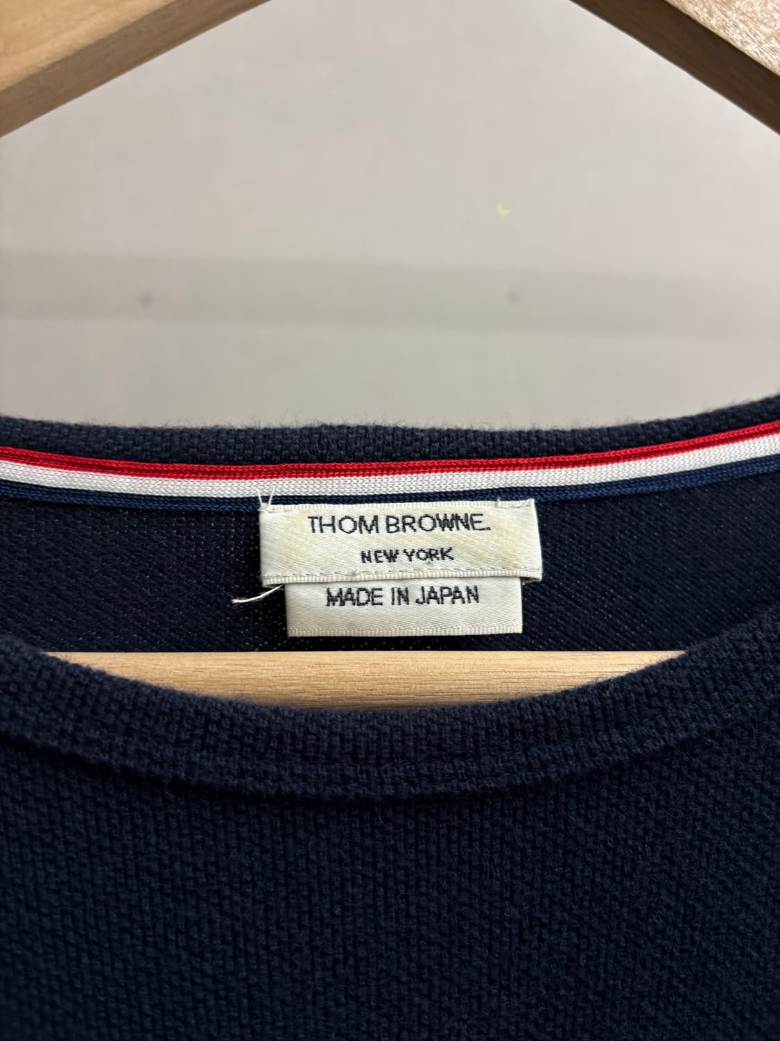 톰브라운 완장 롱슬리브 상품이미지4