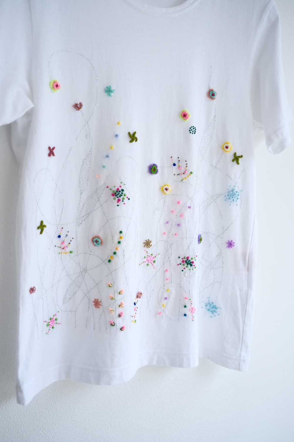 Beads flower appliqué t-shirt 상품이미지7