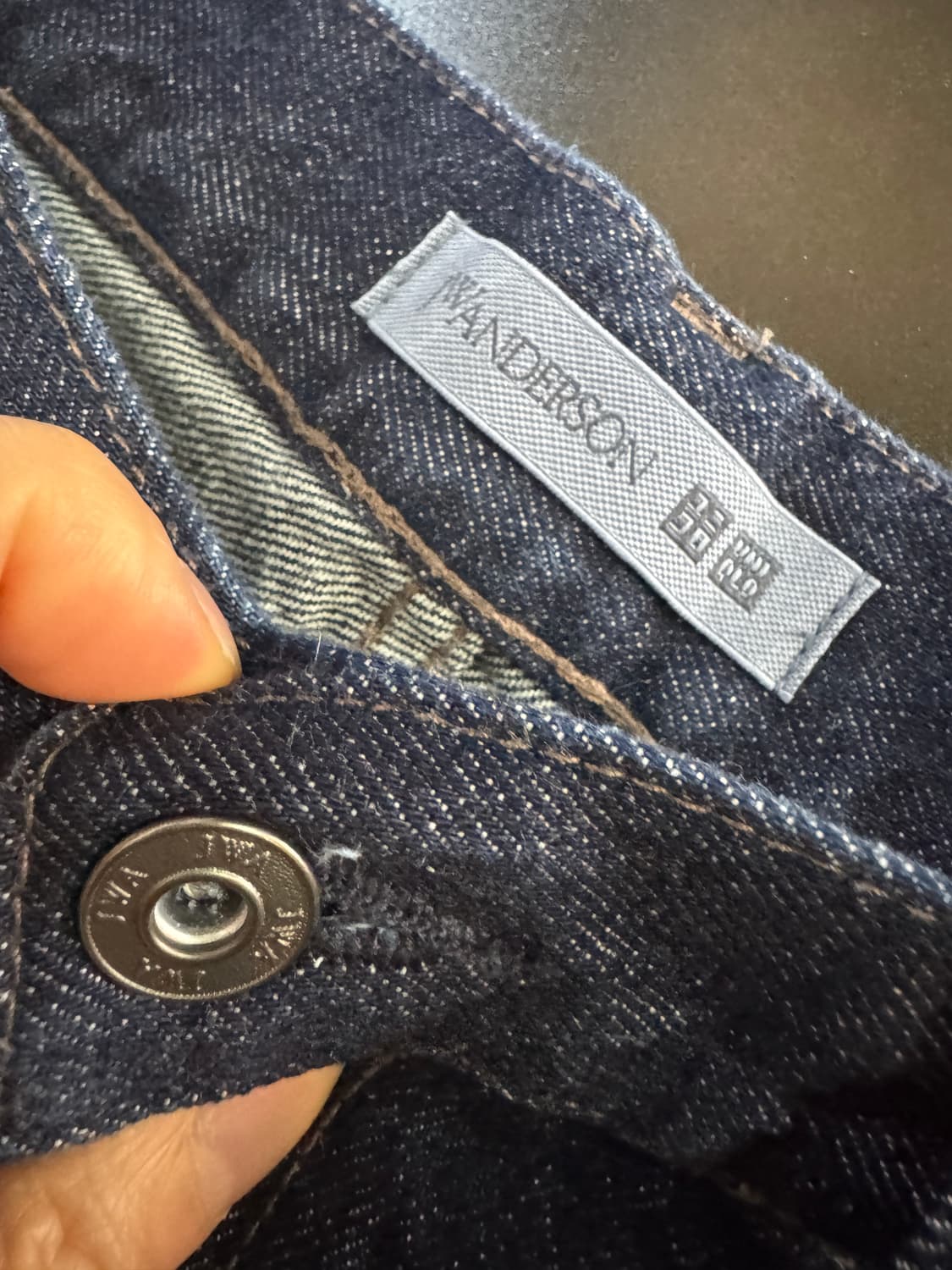 유니클로 X Jw앤더슨 로고 포인트 데님팬츠 32.2인치 상품이미지3