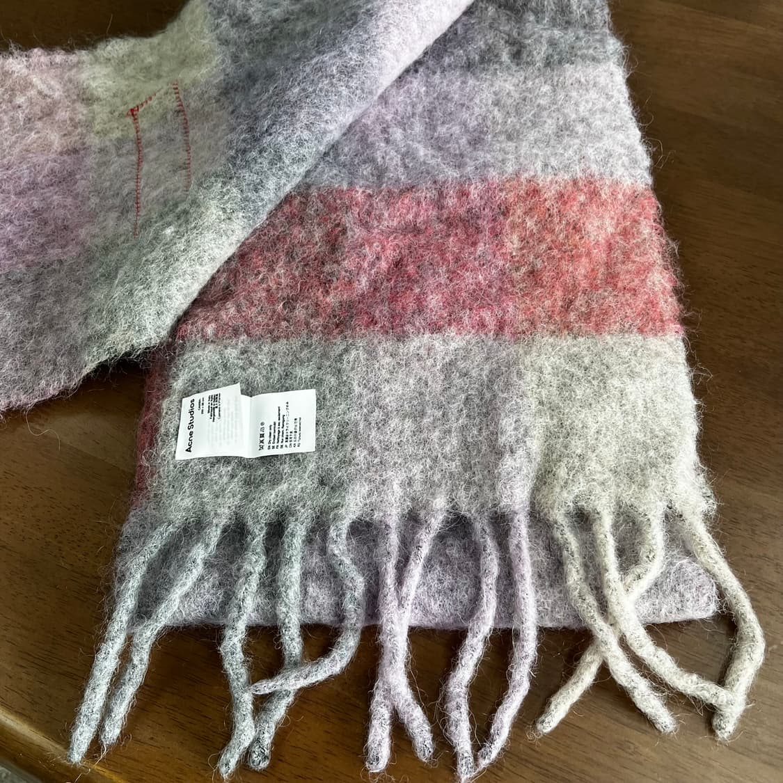 아크네 스튜디오 머플러 상품이미지6