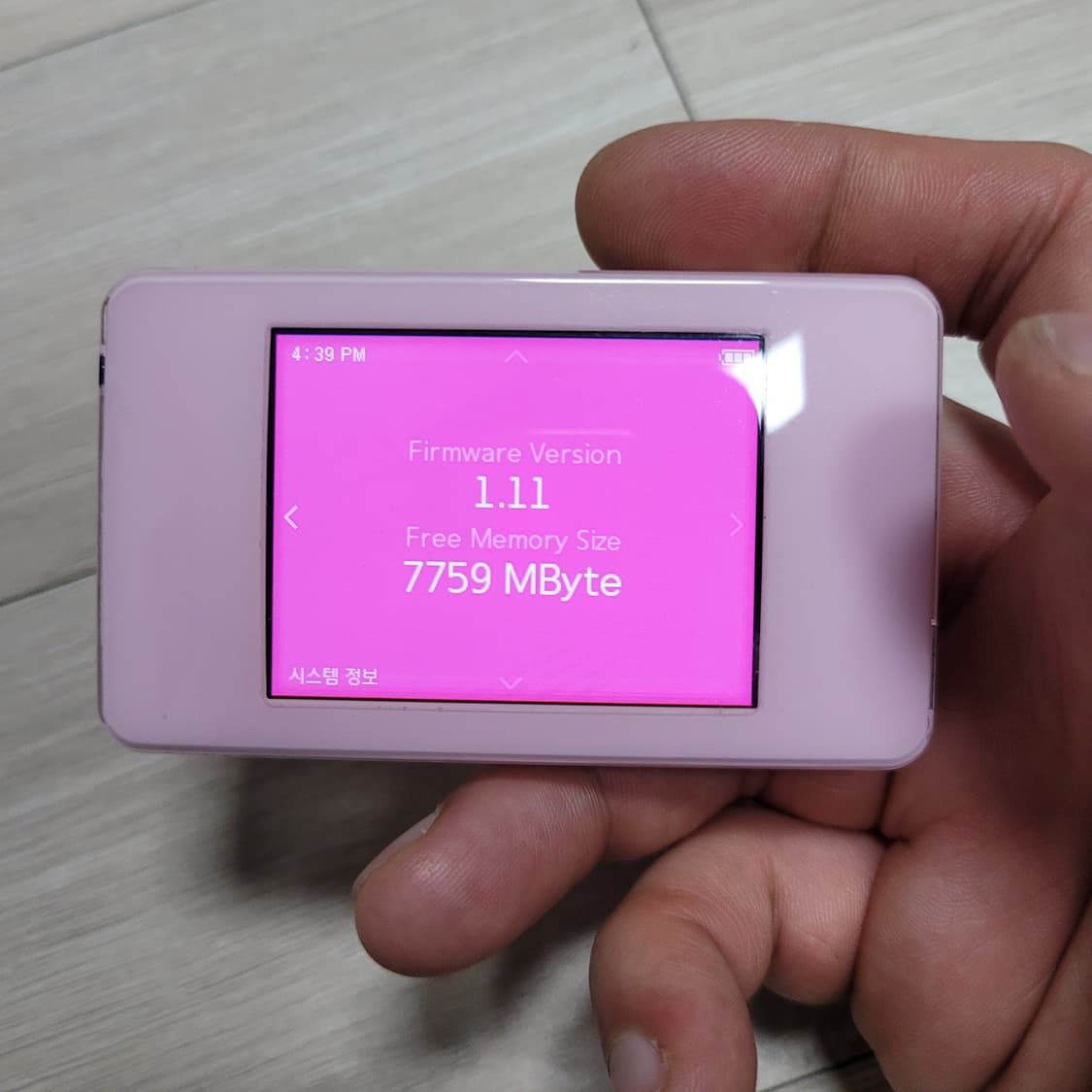 아이리버 클릭스 8기가 핑크색 MP3 상품이미지6