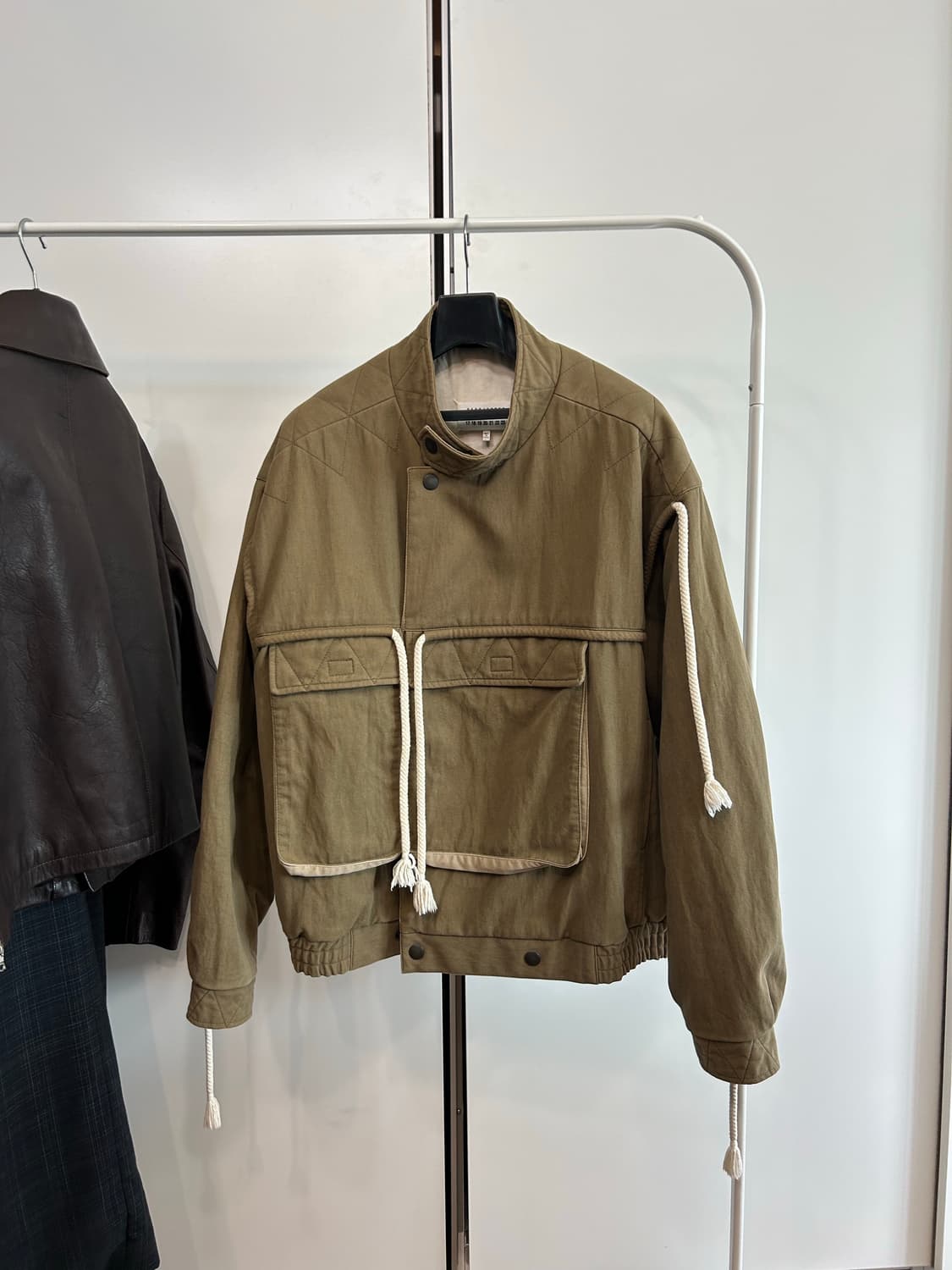 마르지엘라 스트링 장식 보머 상품이미지1