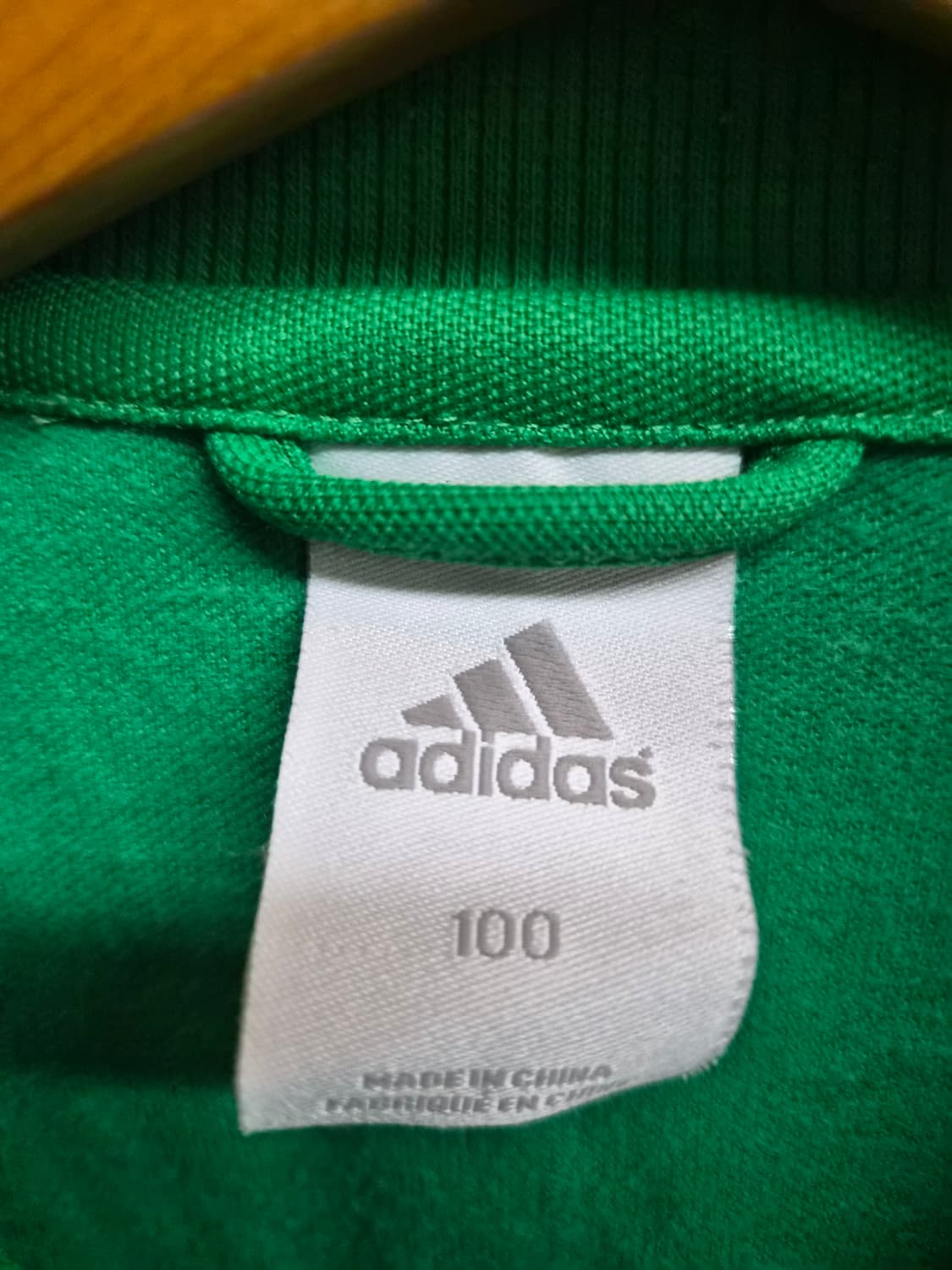 100) 아디다스 x KAKA 트랙탑 져지 팝니다 상품이미지4