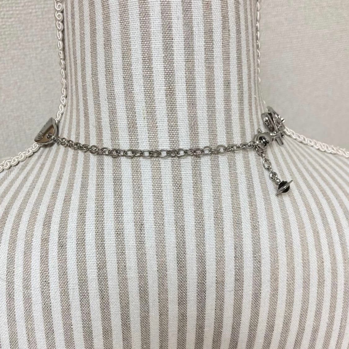 비비안웨스트우드 로고 레터링 3d orb 초커 체인 목걸이(새상품) 상품이미지8