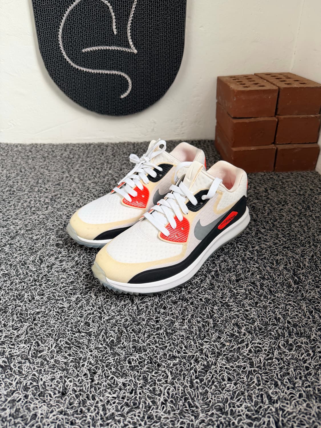 나이키 에어즈줌 IT 골프화 '인프라레드' (844649-100) 상품이미지2