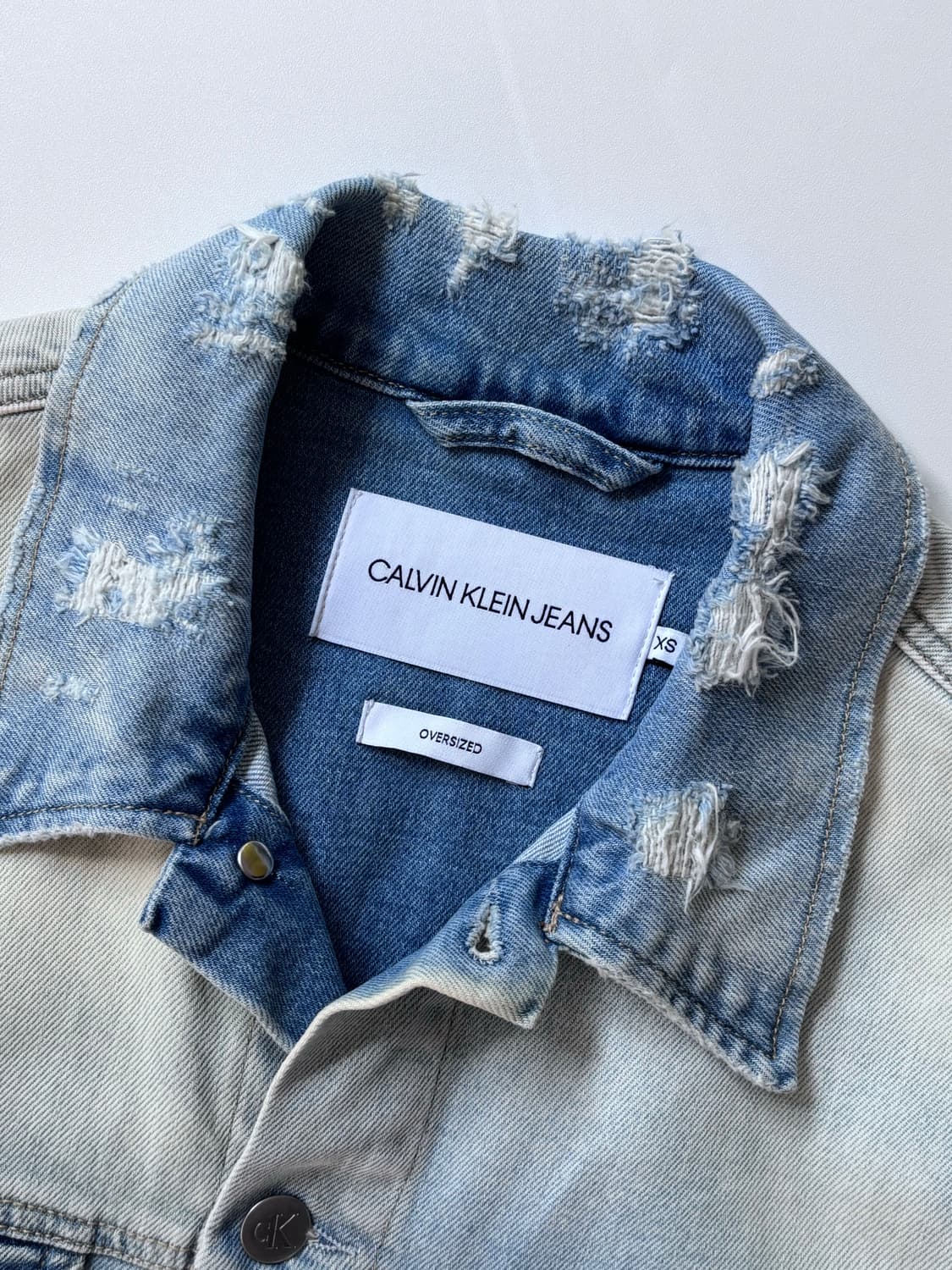 Calvin Klein 캘빈클라인 연청 데님 자켓 상품이미지4