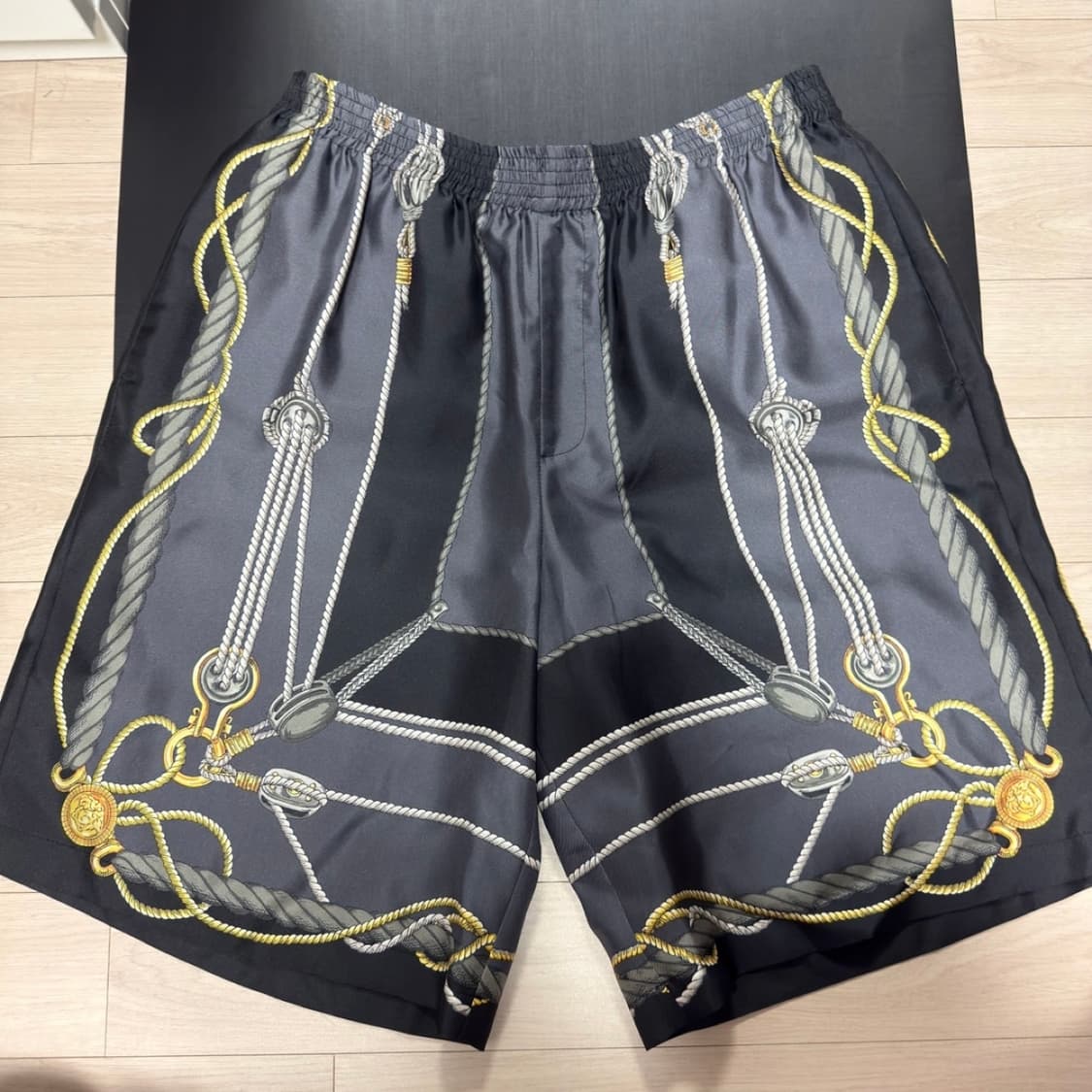 VERSACE 베르사체 실크 셔츠+반바지 셋업 상품이미지6
