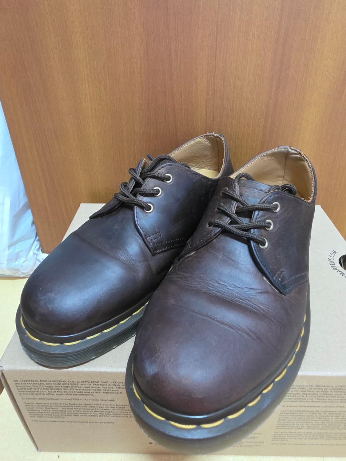 닥터마틴 1461 크레이지홀스 브라운 상품이미지1