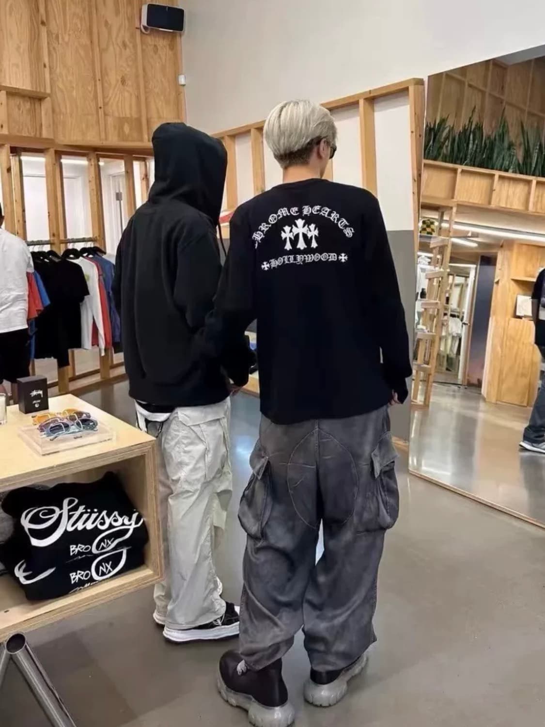 [XL] 크롬하츠 세메터리 크로스 헨리넥 와플 니트 블랙 상품이미지1