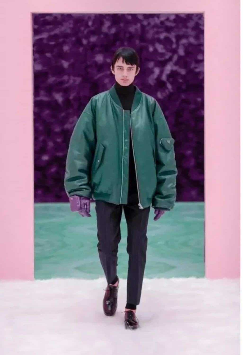 프라다 라프시몬스 레더봄버 상품이미지2