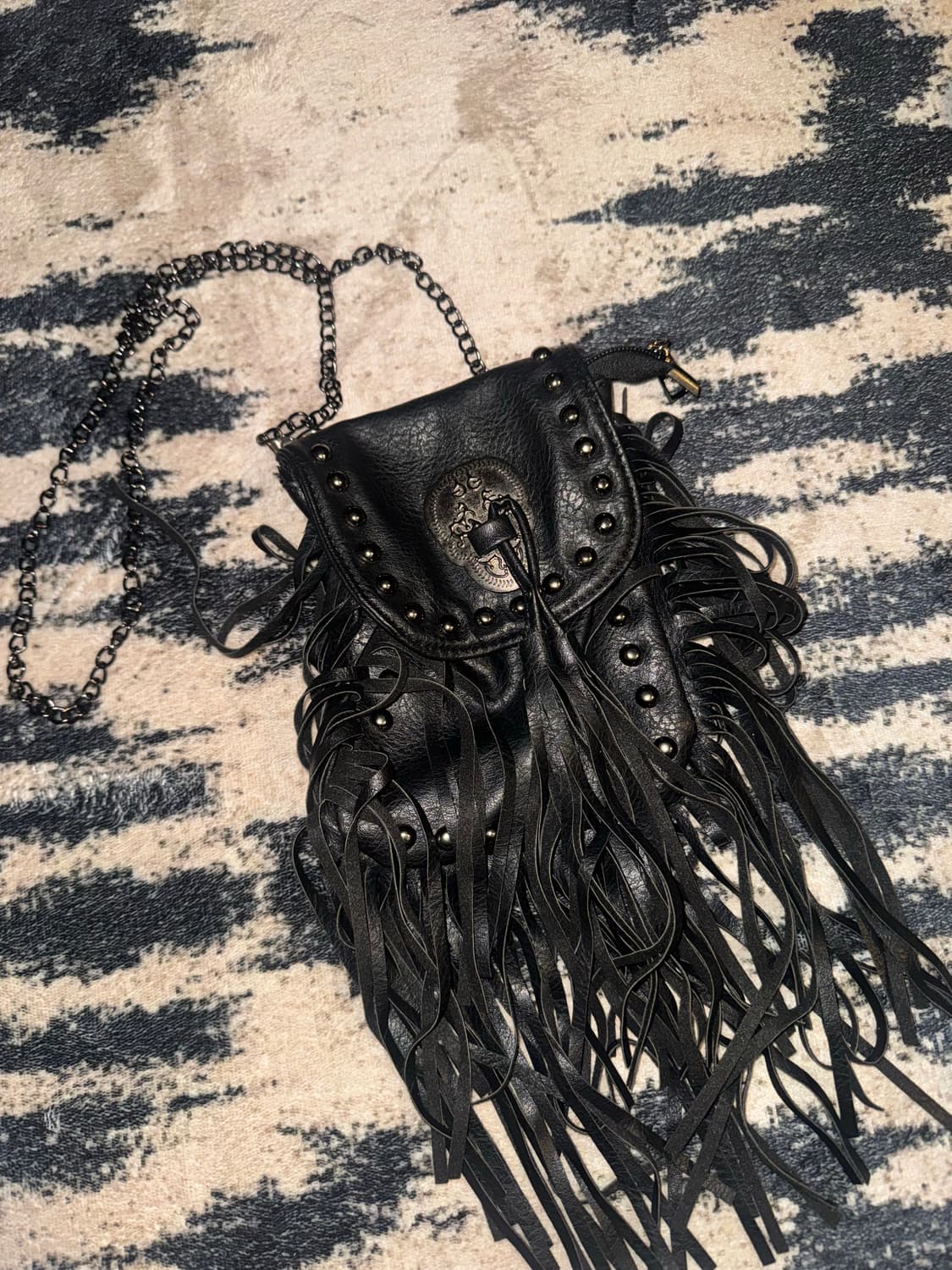 테슬 체인 크로스백 상품이미지1