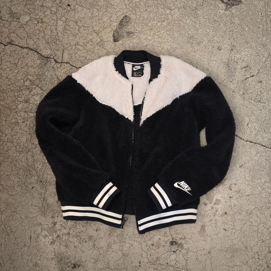 Nike Women's 플리스 자켓 상품이미지1