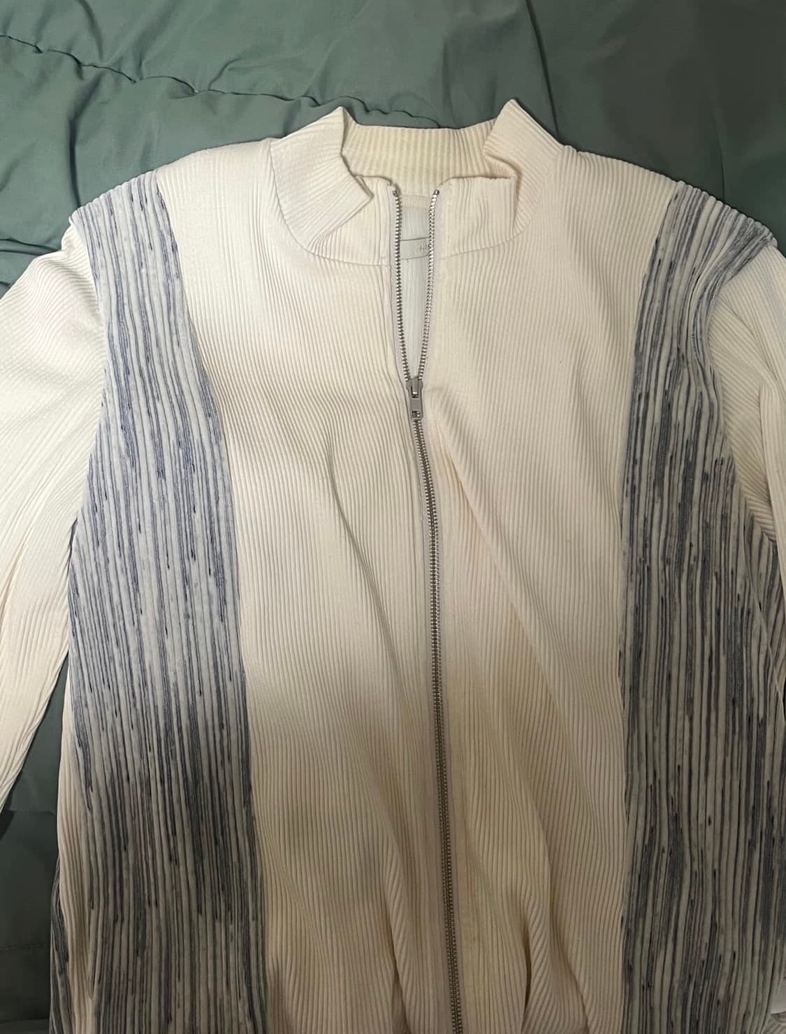 Xlim ep2 아이보리 져지 2size 팝니다 상품이미지1