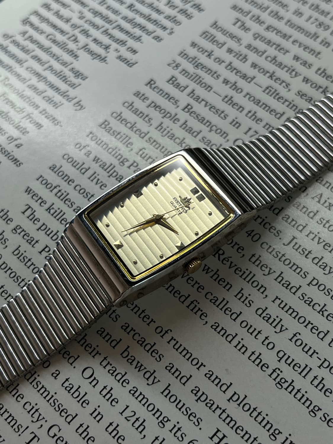 Vintage Seiko Quartz Watch 상품이미지1