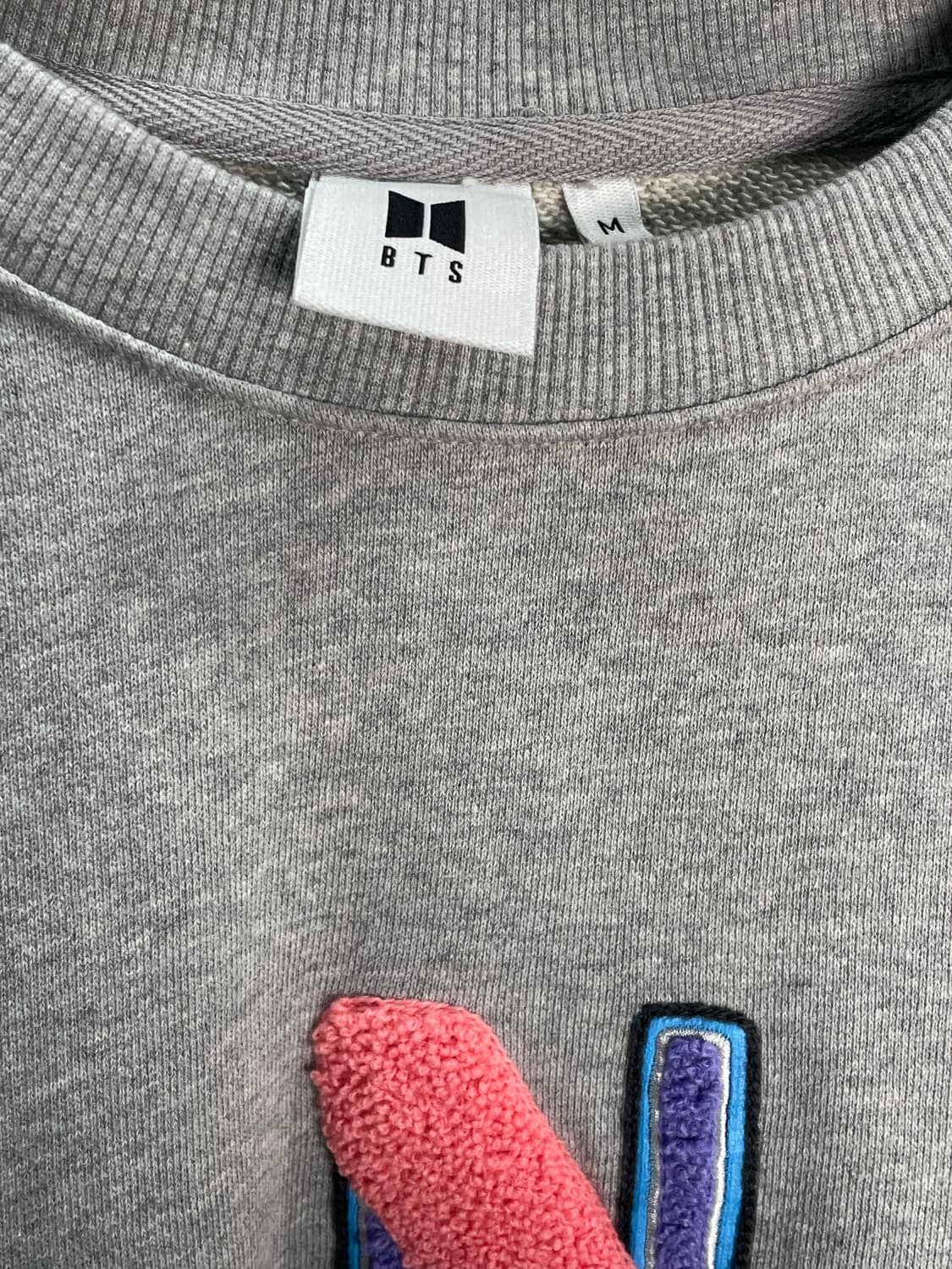 BTS 방탄소년단 뷔 착용 DNA 굿즈 한정판 맨투맨 상품이미지5