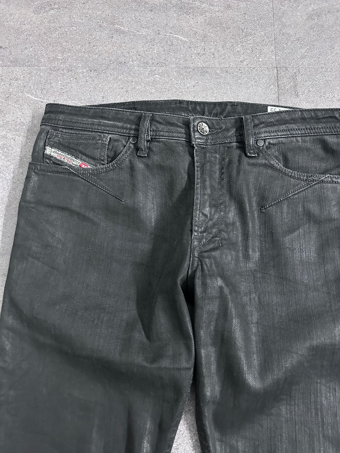 디젤 블랙 코팅 데님 팬츠 상품이미지5