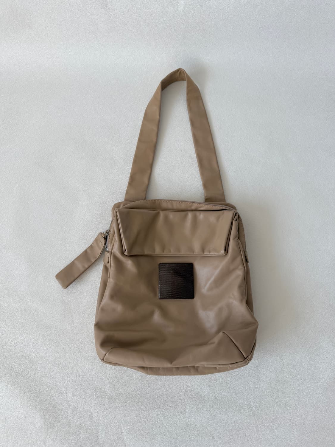 구호(KUHO) 레더 숄더백 상품이미지1