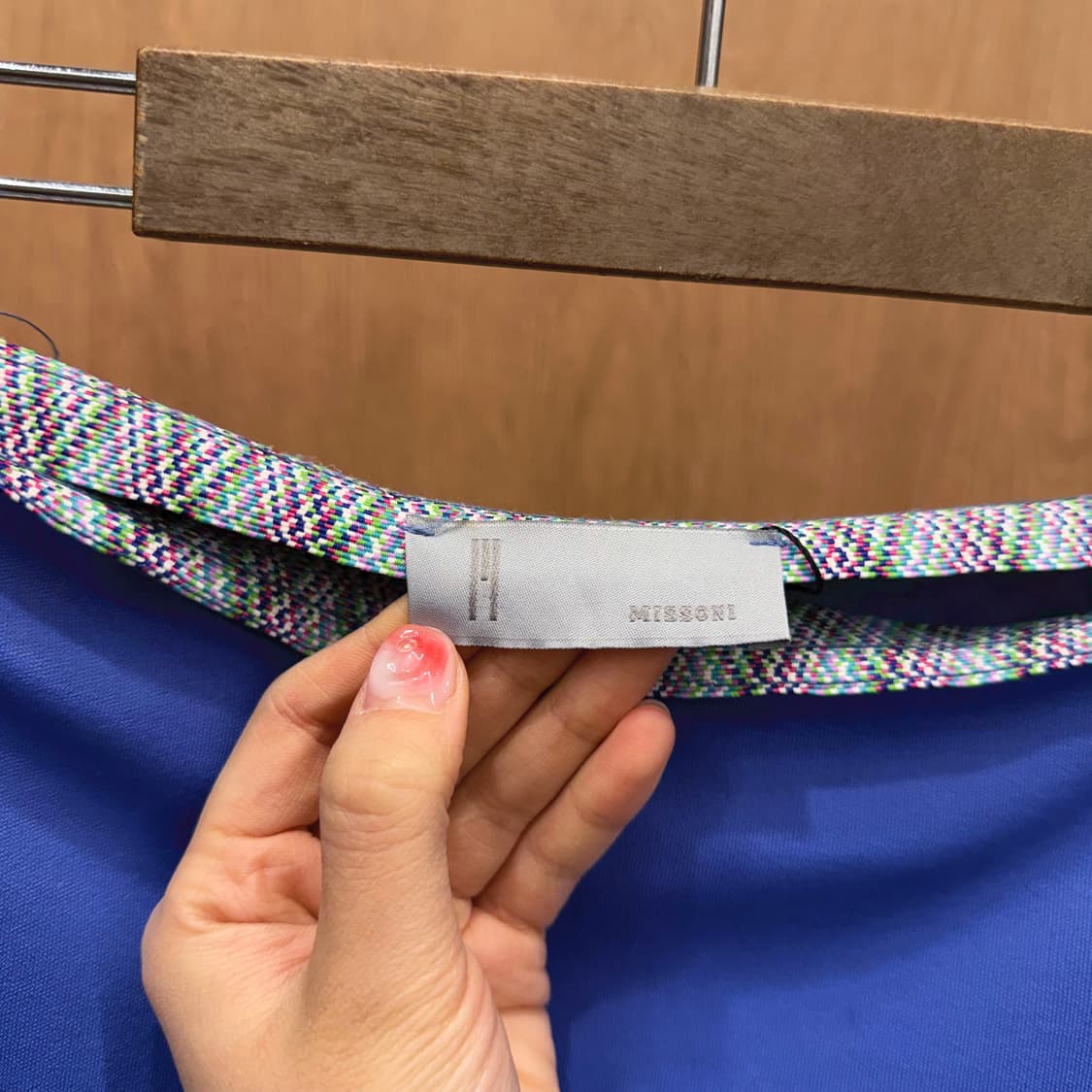 미쏘니 미디 스커트 패턴 니트 테이프 배색 안감 디테일 플레어핏 블루 상품이미지6