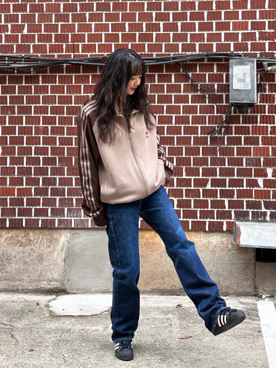 후드 니트 가디건 아디 져지 베이지 스커트 리바이스 팬츠 코디세트 상품이미지7