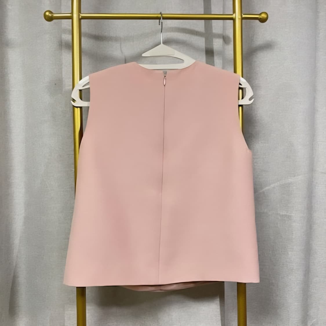 발렌티노 슬리브리스 블라우스 (55/표기40) 상태굿/드라이완료 상품이미지2