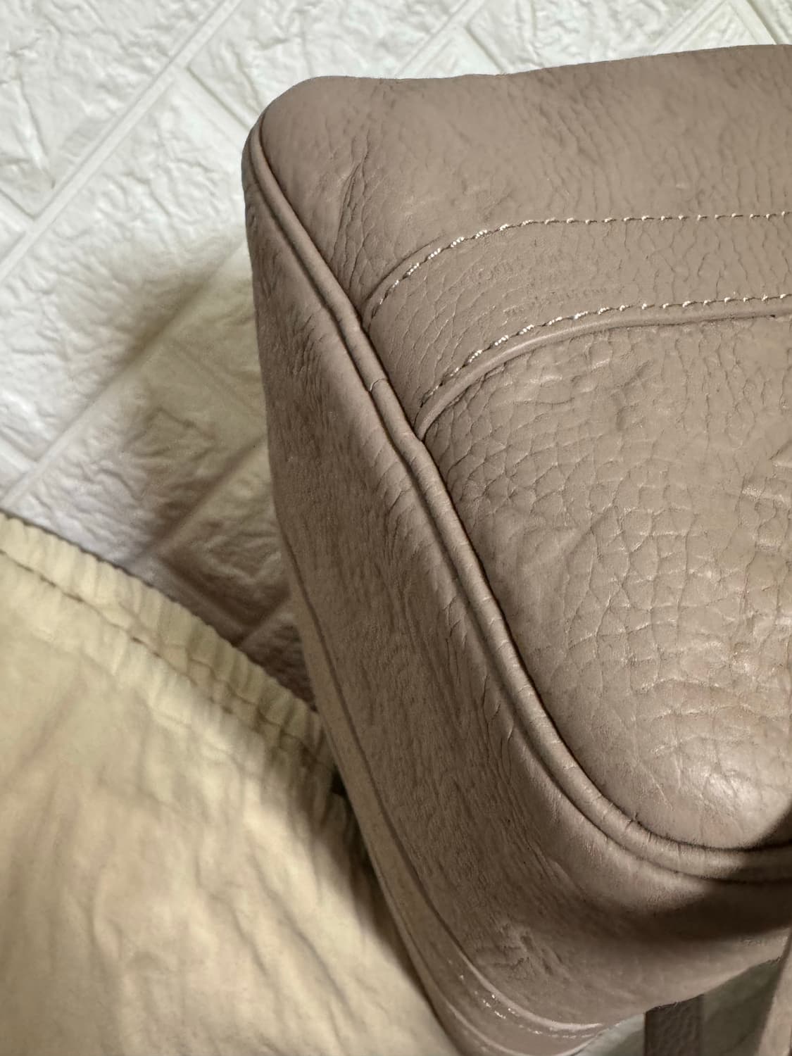 [35] 루이비통 토뤼옹 키폴 35 트프 그레이 상품이미지3