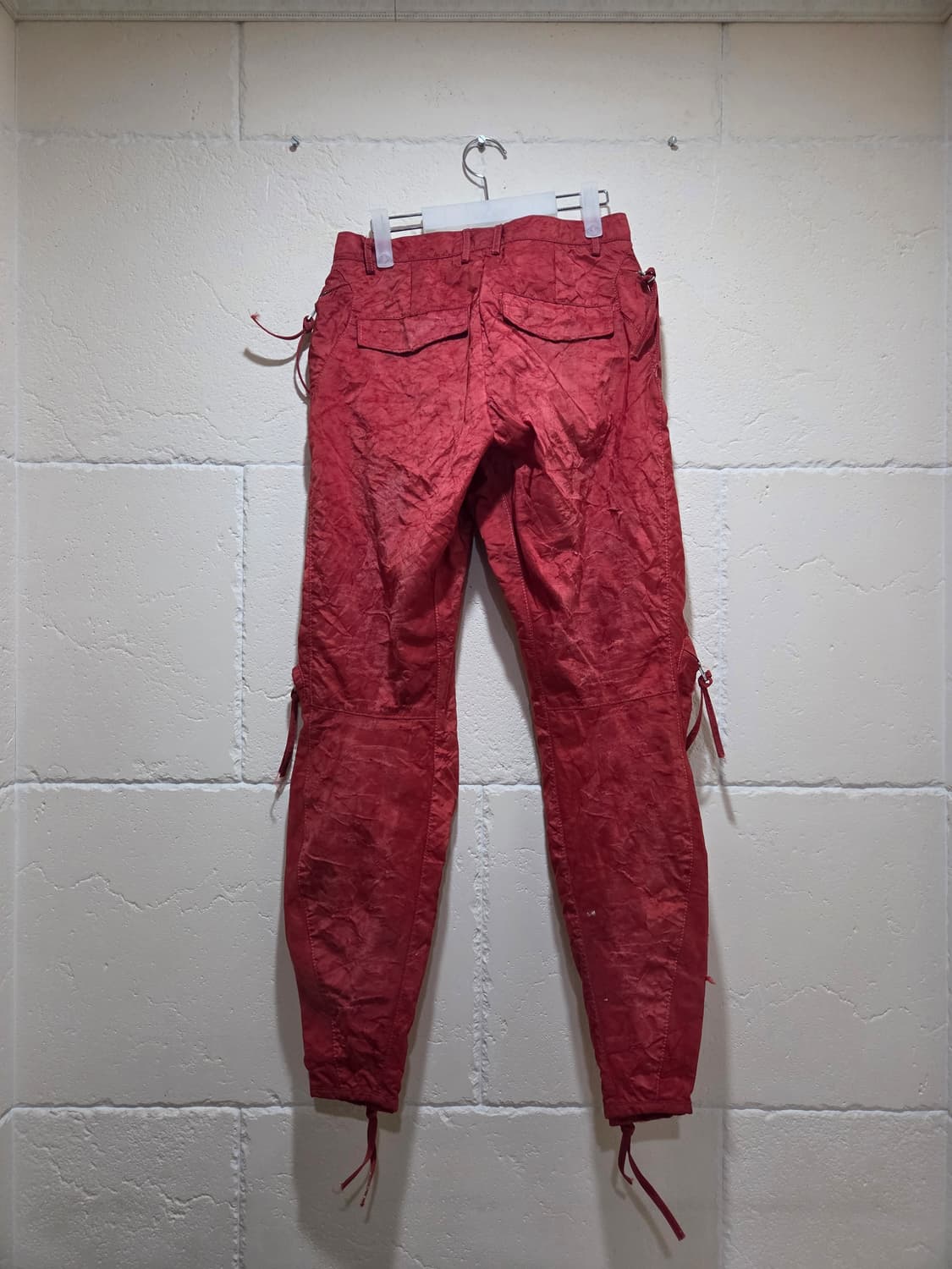 강혁 레드 팬츠 오염있음 상품이미지2