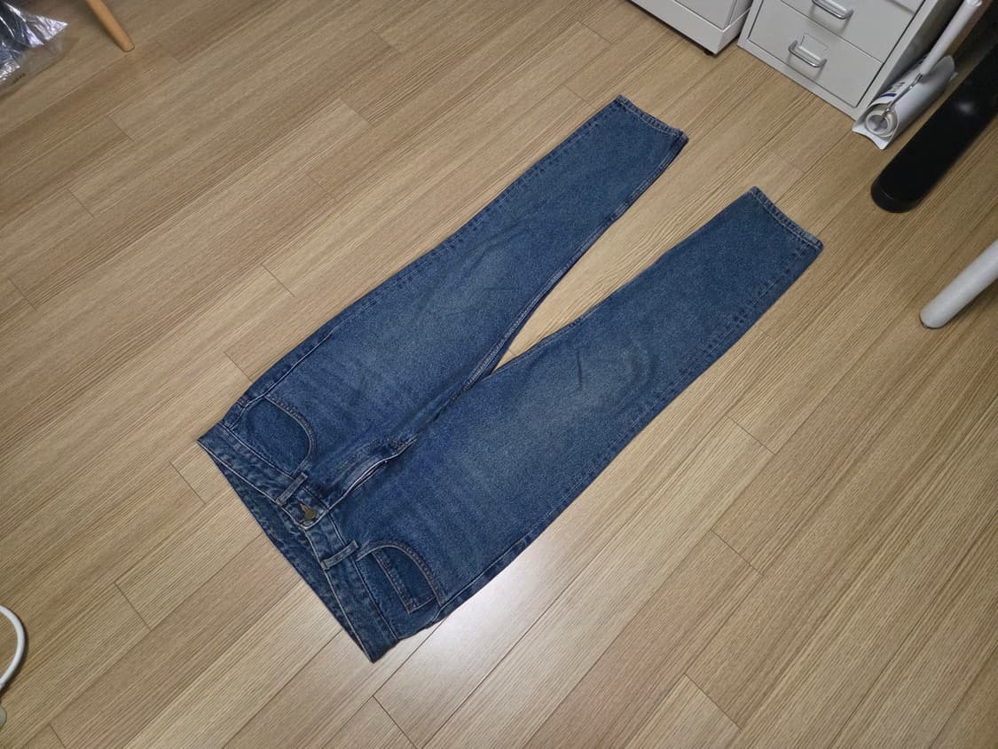 솔리드 옴므 18SS 중청 크롭진 상품이미지2