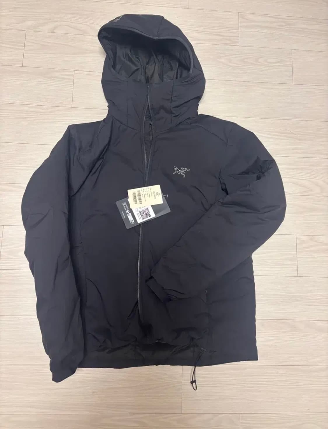 25년 아크테릭스 아톰 SV 블랙 여성 L 새제품 상품이미지1