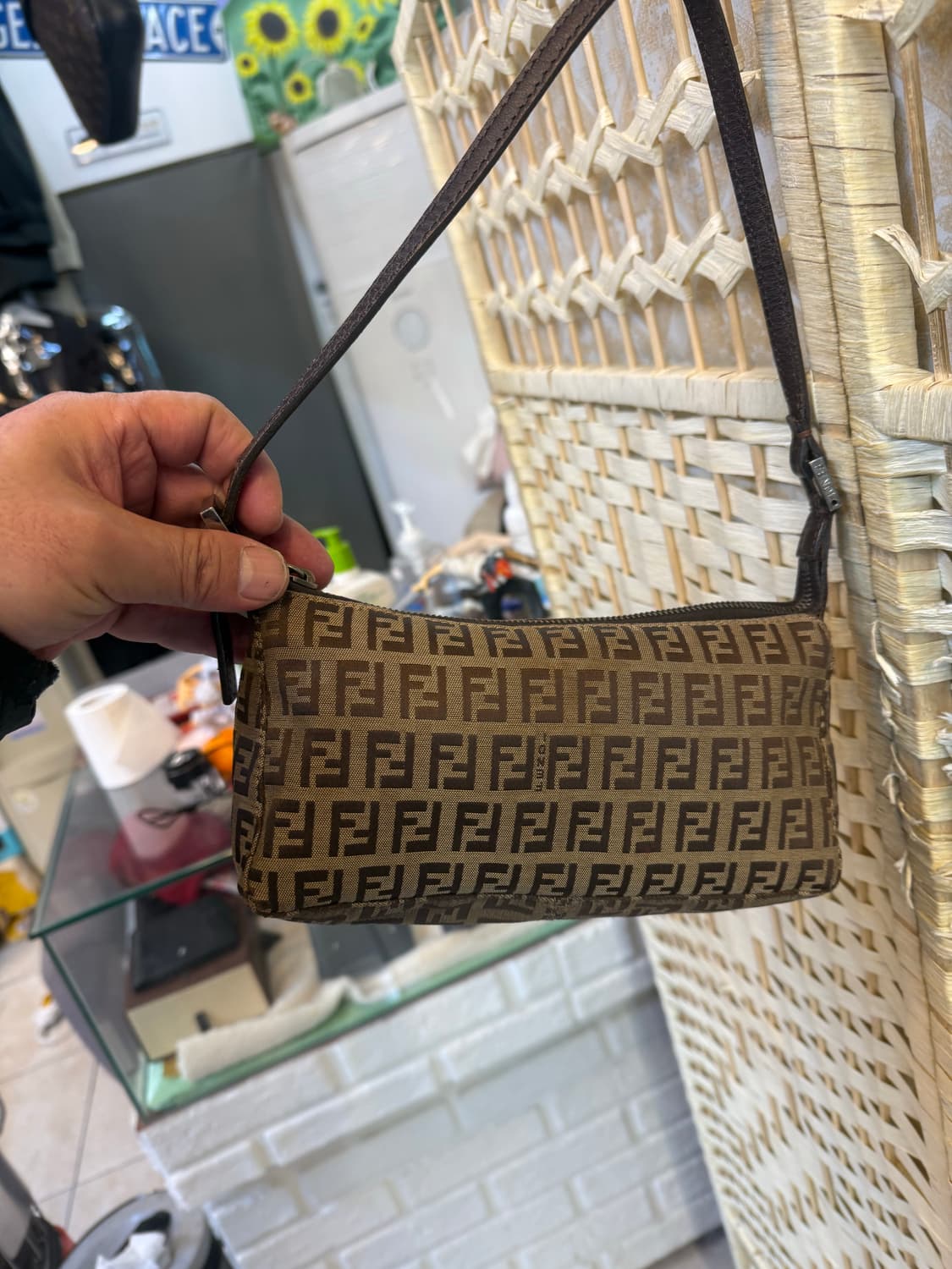 정품 펜디 주카 미니 숄더백 팝니다 상품이미지3