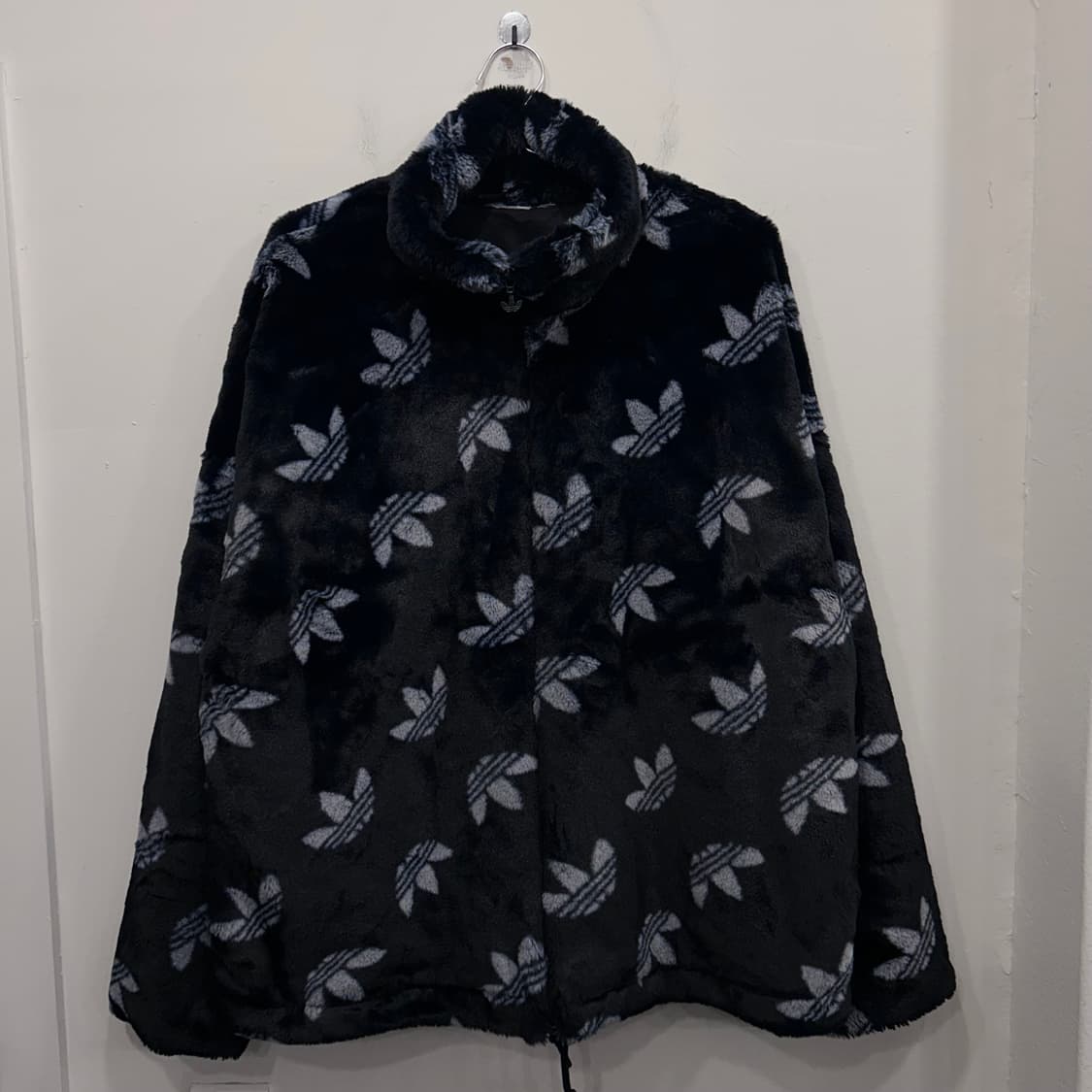 아디다스 오리지널 모노그램 플리스 퍼 자켓 상품이미지2