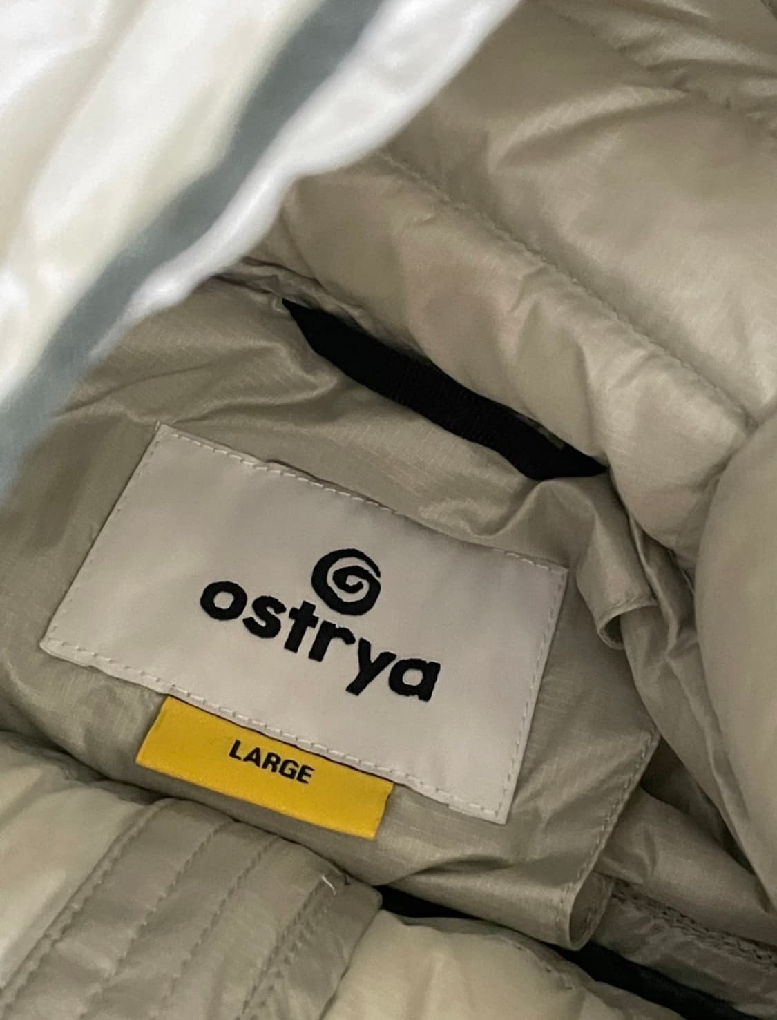 오스트리아 샙우드 경량패딩 L 상품이미지2