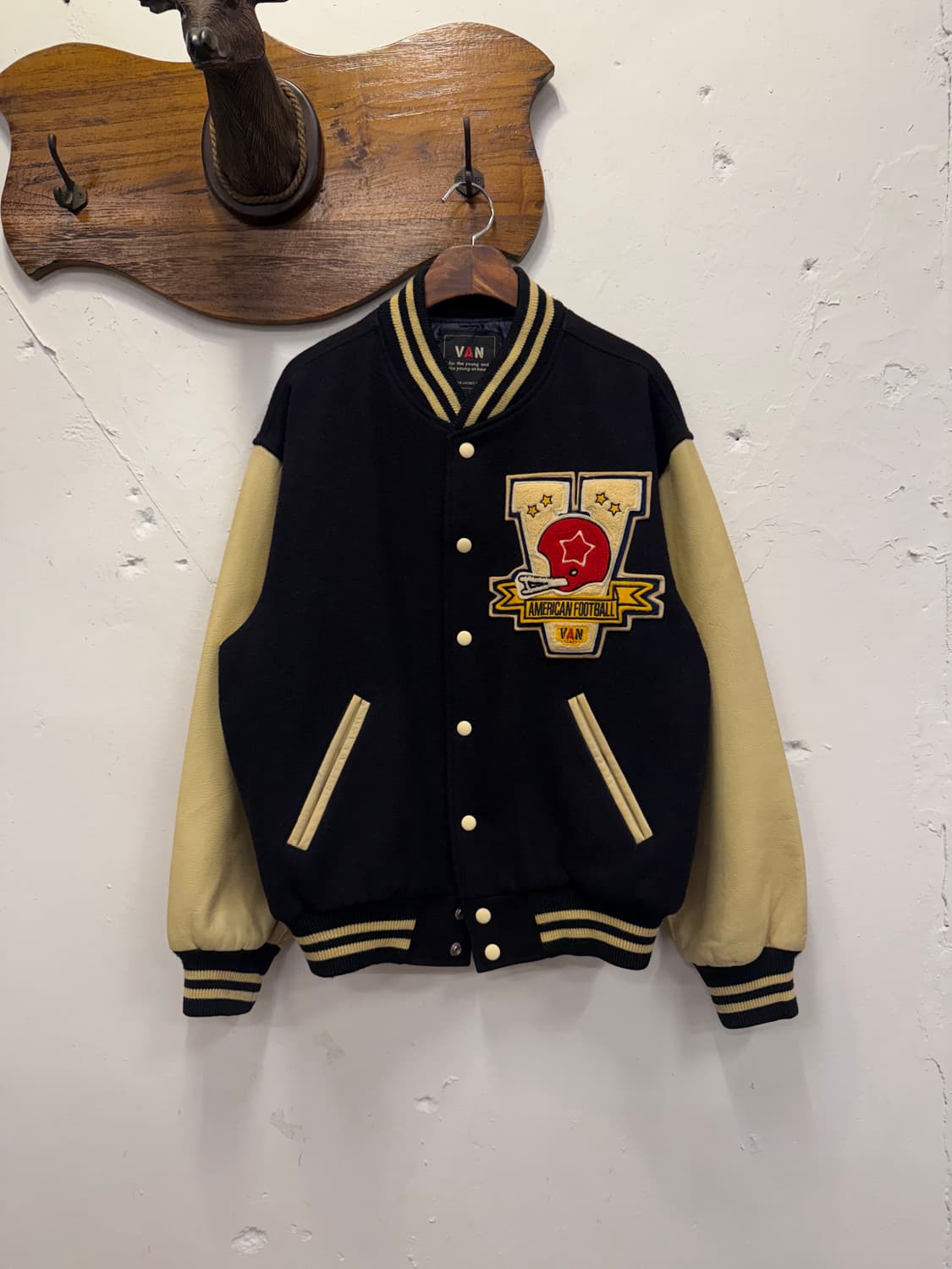 (L) VAN JAC Leather Arm Varsity Jacket 상품이미지1