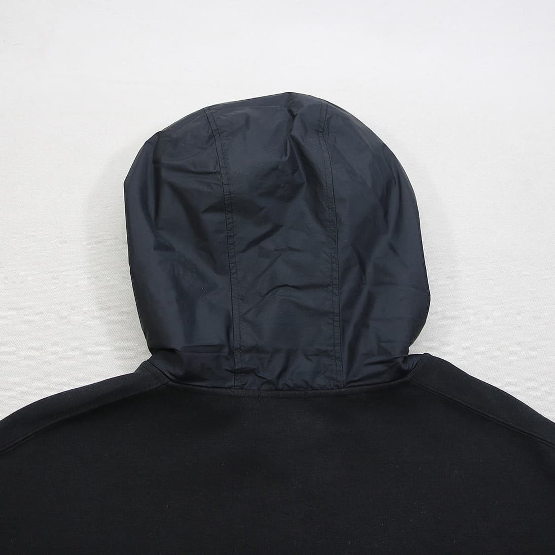 (착용컷) 유니클로 +J 집업 후드 티셔츠 (남성용 100) 상품이미지10