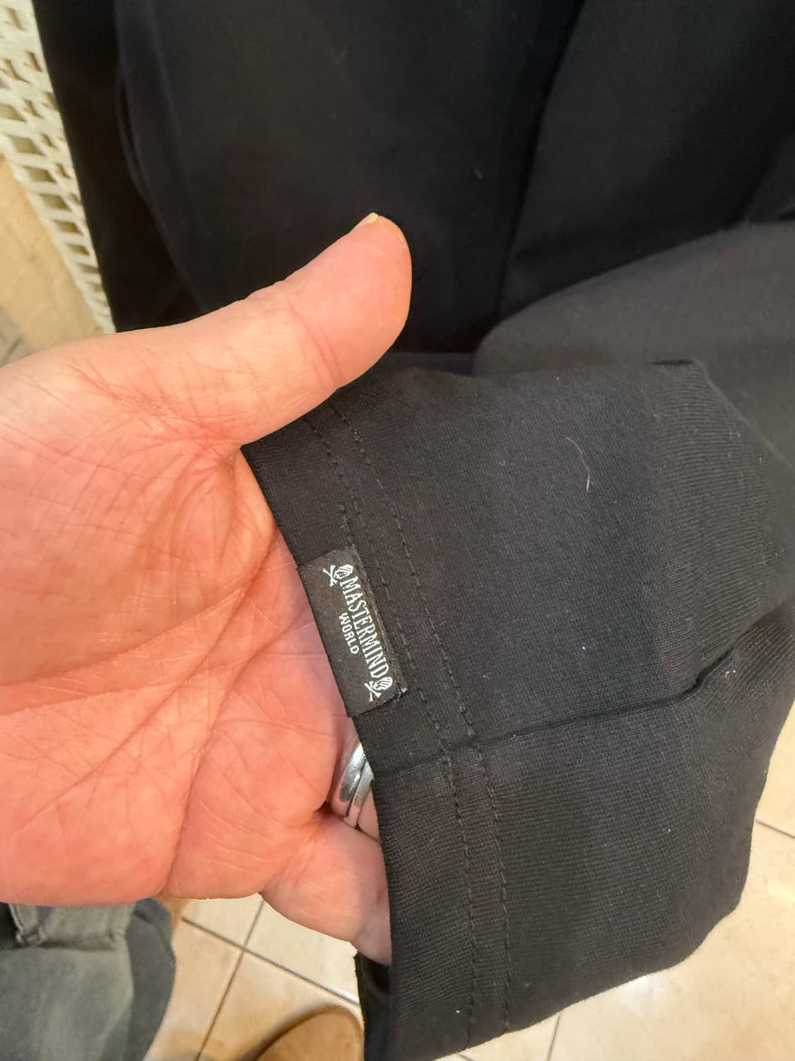 95-100 정품 마스터마인드 월드 맨투맨 팝니다 상품이미지4