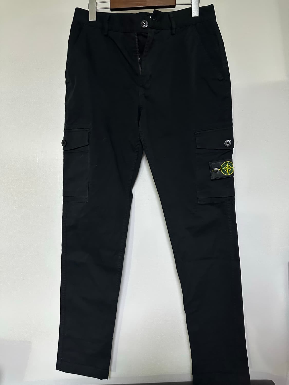 스톤아일랜드 블랙 카고 바지 새것 상품이미지1