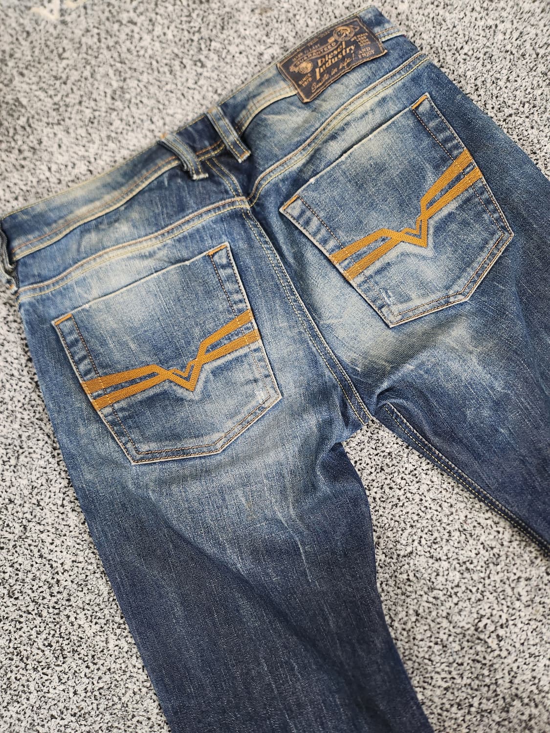 디젤(Diesel) 워싱 데님 팬츠-29 상품이미지6