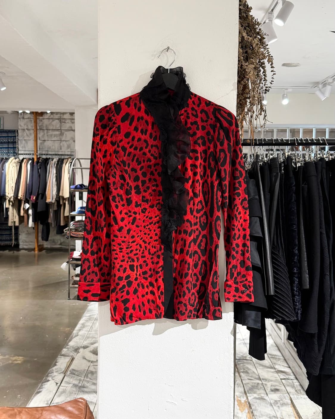 돌체앤가바나 레드 레오파드 프릴 블라우스 상품이미지1