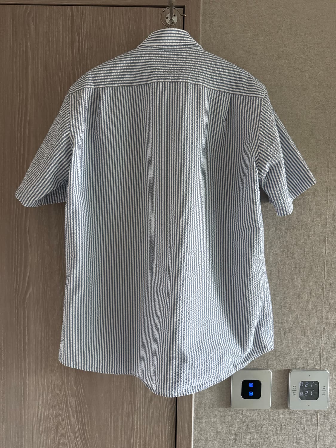 [Uniqlo] 유니클로 시어서커 버튼다운 반팔 셔츠 (XL) 상품이미지2