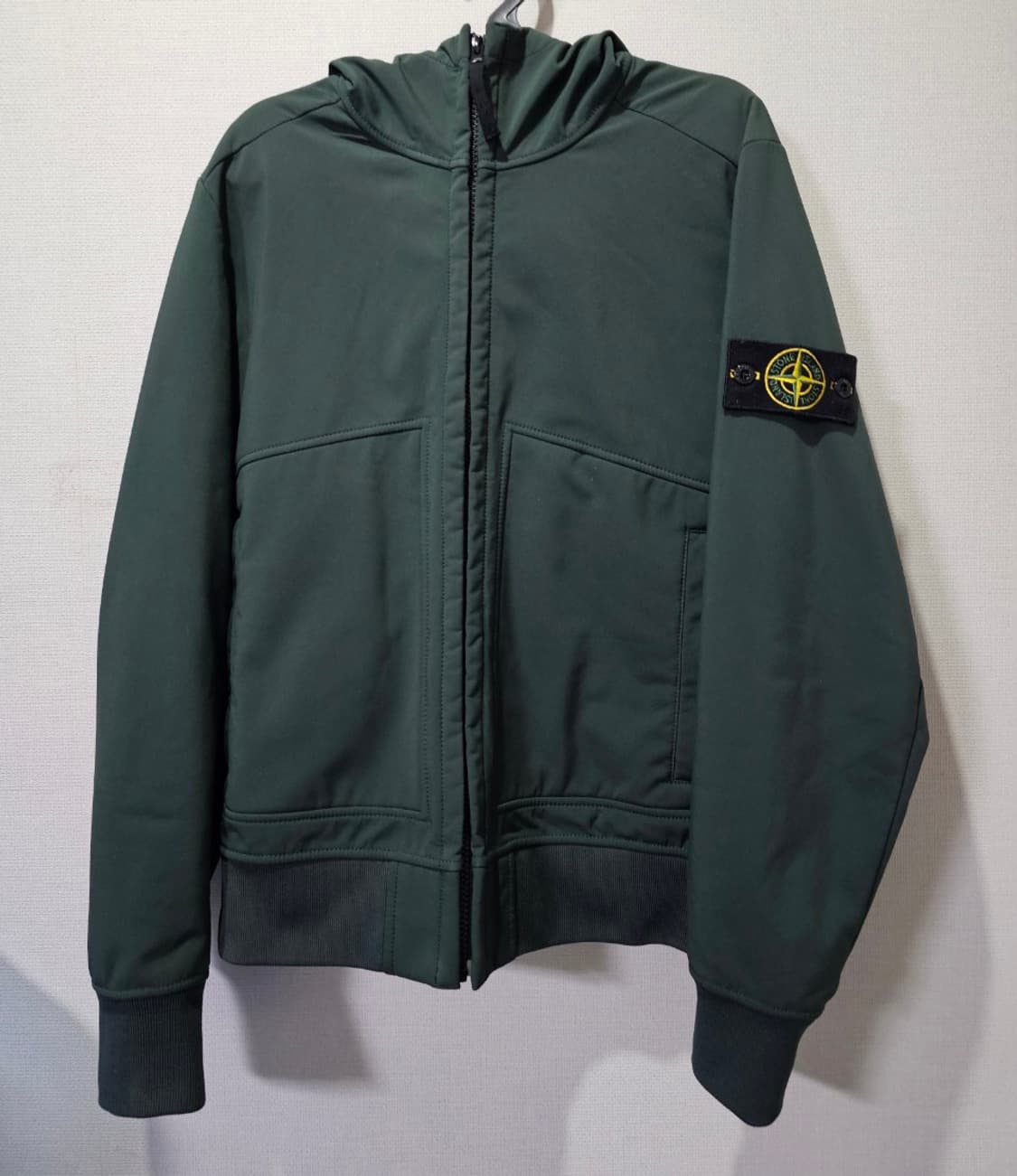 정품 스톤아일랜드 소프트쉘 후드 자켓 90 / S 상품이미지1