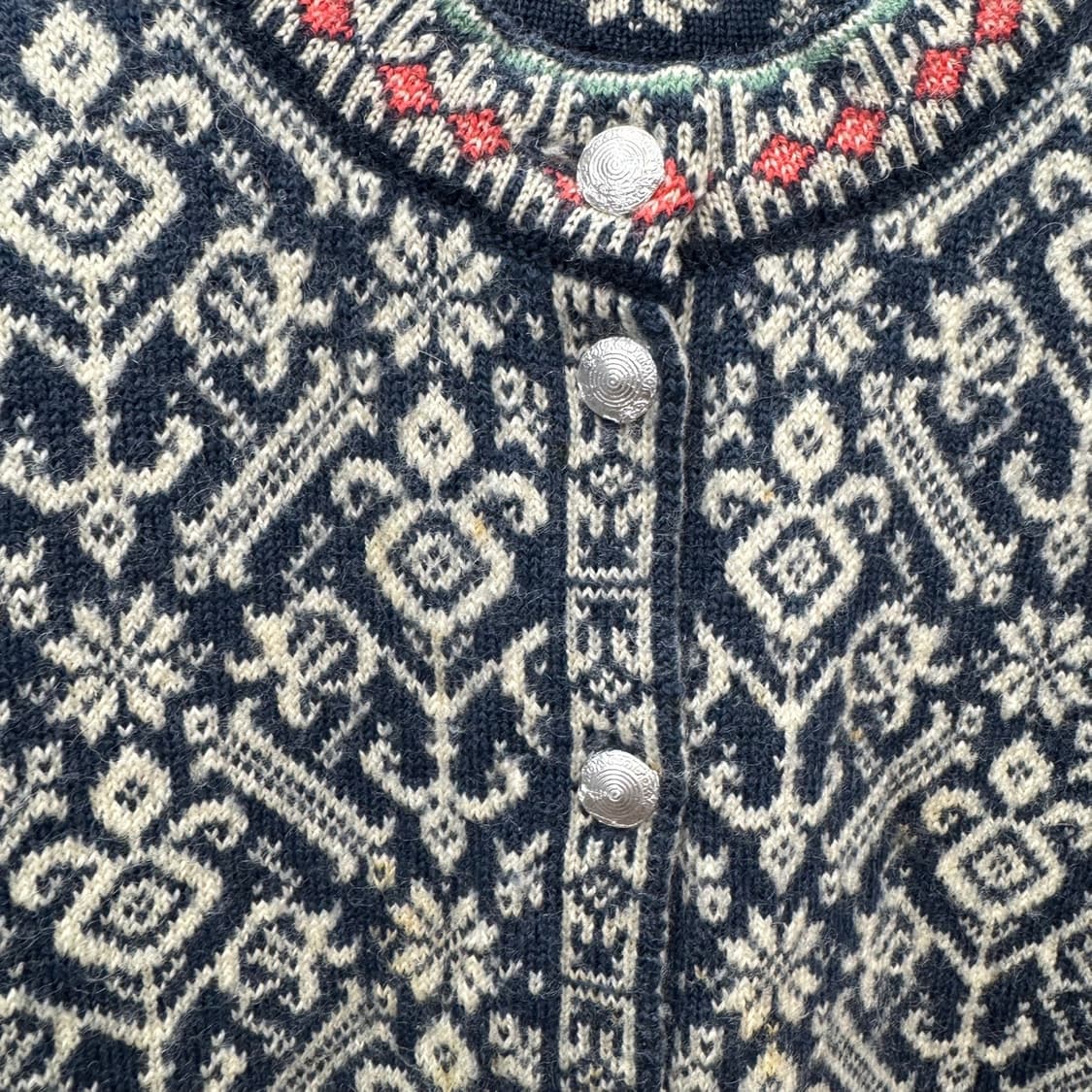 데일 오브 노르웨이 자가드 울 니트 가디건 노르딕 패턴 네이비 상품이미지6