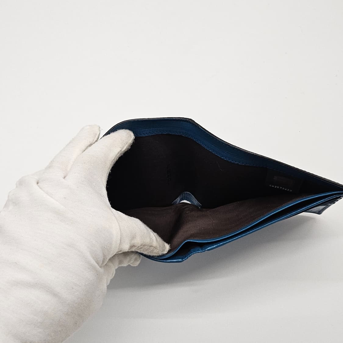 정품 펜디 주카 PVC 레더 반지갑 상품이미지9