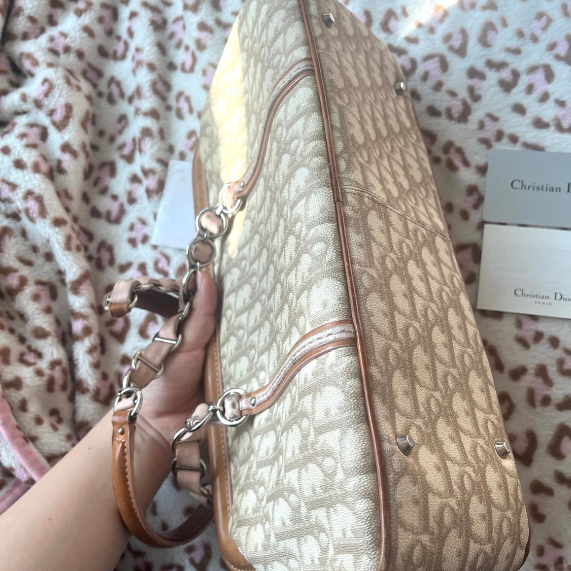 정품 디올 로맨틱 오블리크 핑크브라운 라떼갸루 숄더백 자물쇠 dior 상품이미지3