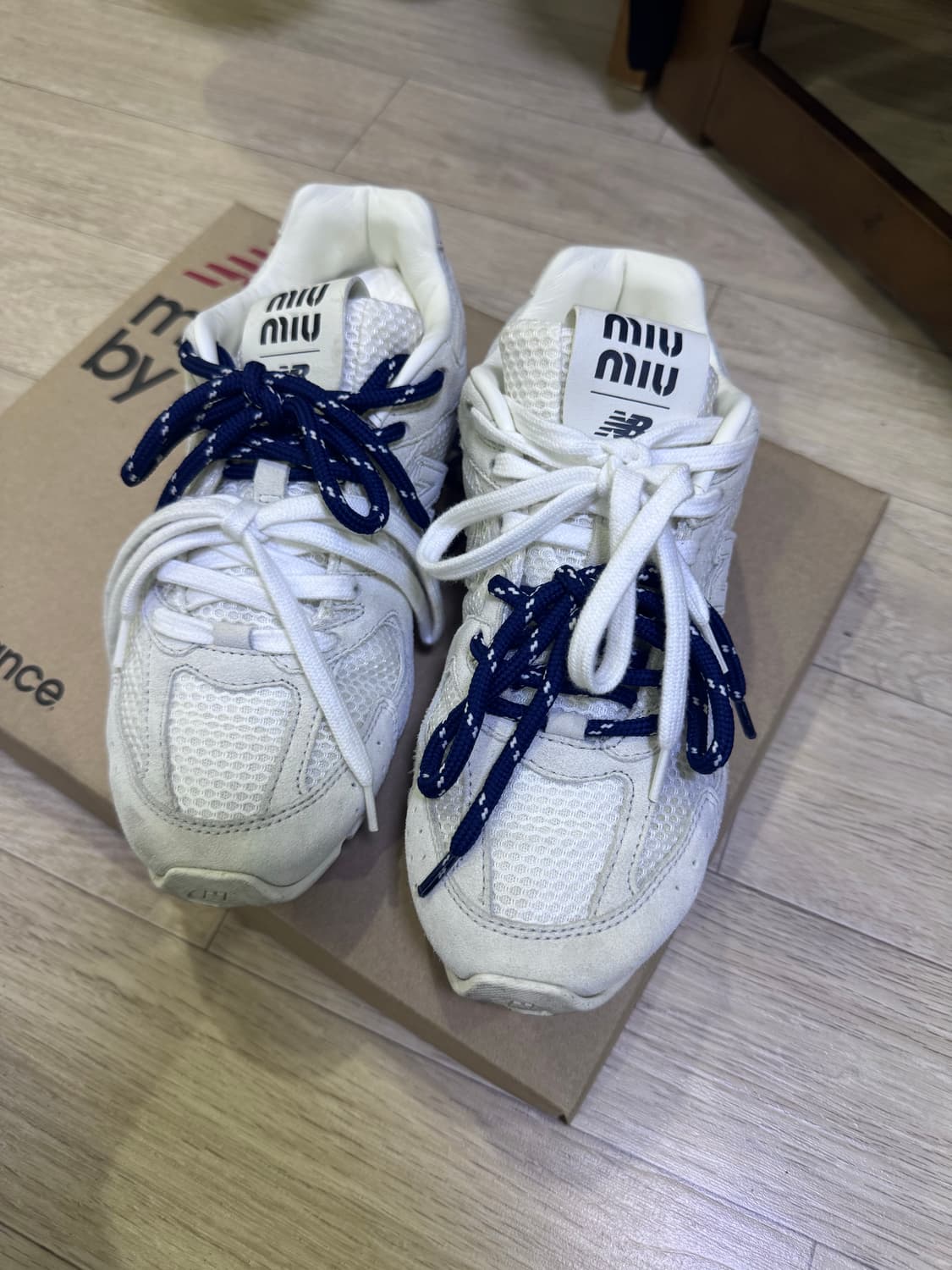 미우미우x뉴발란스 530 화이트 37.5 (235~240) 상품이미지1