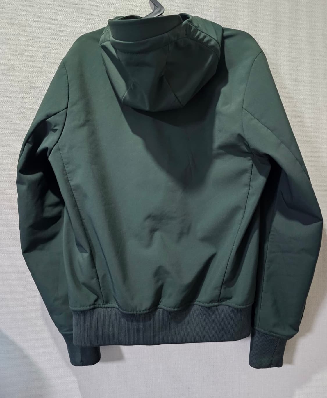 정품 스톤아일랜드 소프트쉘 후드 자켓 90 / S 상품이미지4