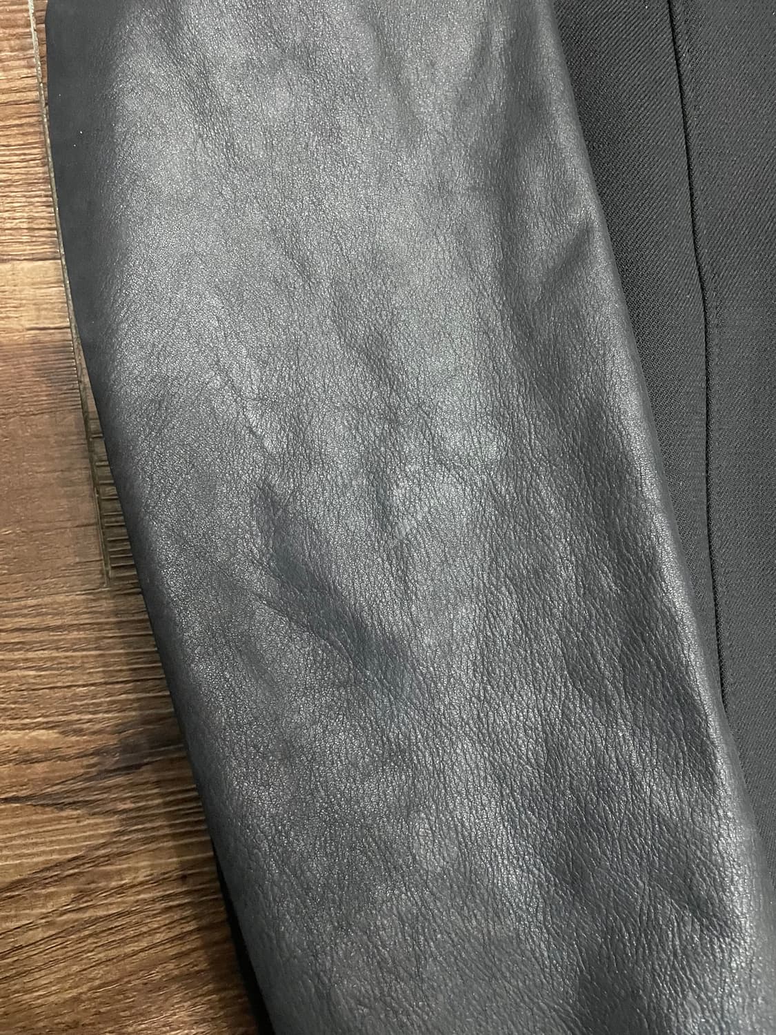 헬무트랭 카프스킨 레더 슬리브 봄버 자켓 블랙 상품이미지4