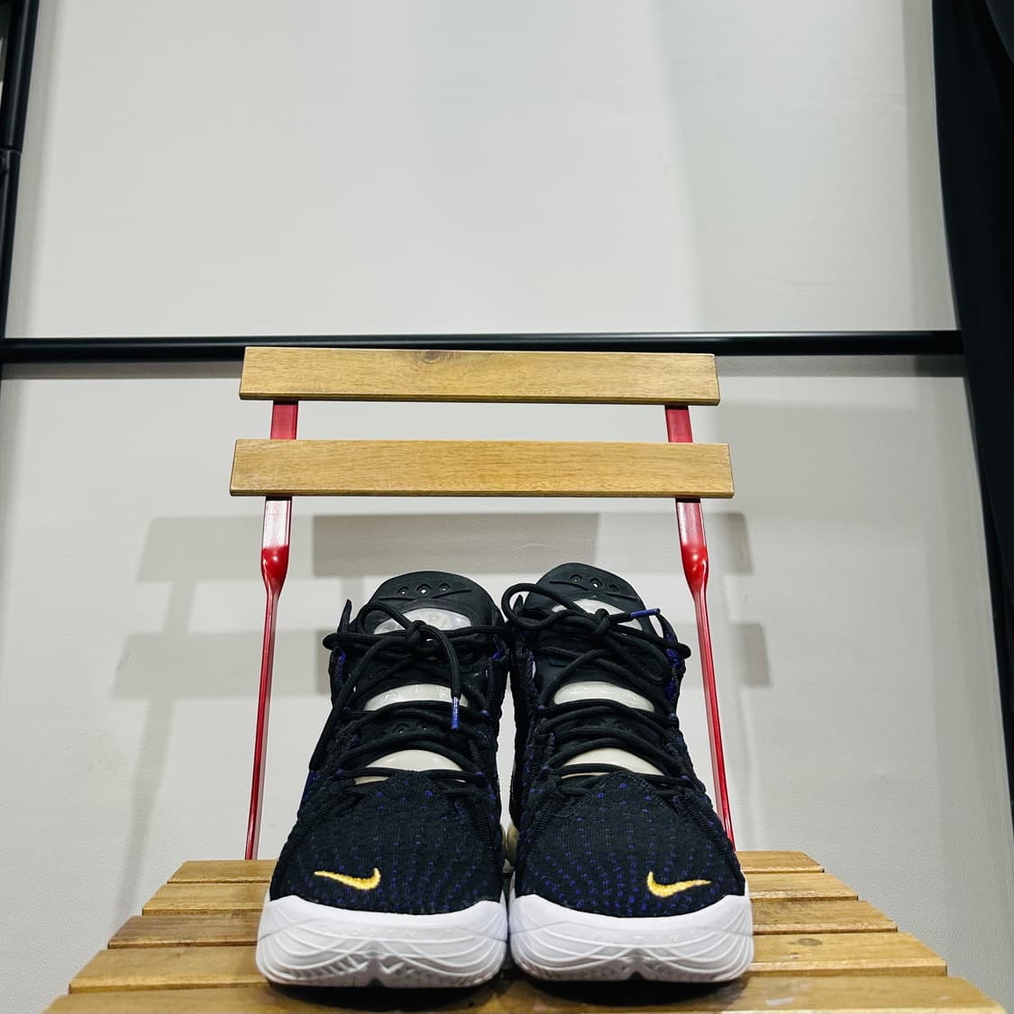 275) 나이키 농구화 남성 남자 농구화 르브론 18 레이커스 상품이미지2