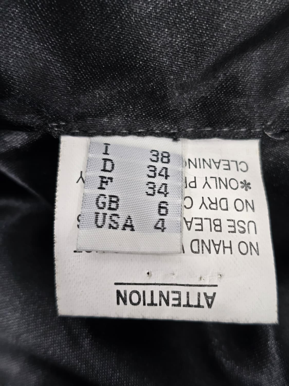 모스키노 블랙 퍼 니트 가디건 상품이미지6